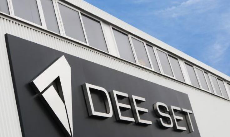 Dee Set transforms HR