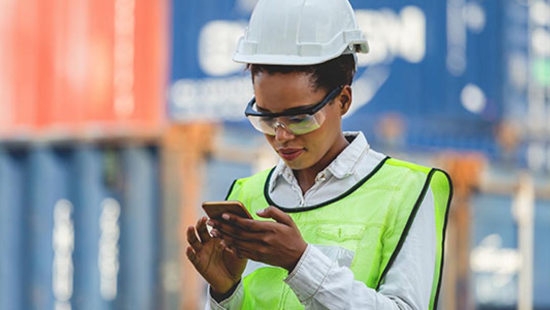 Logistics employee 