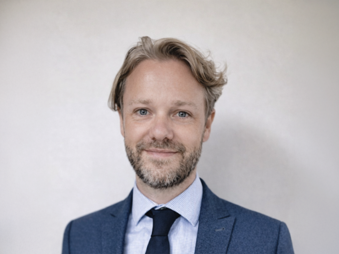 Headshot of Ross Bruce