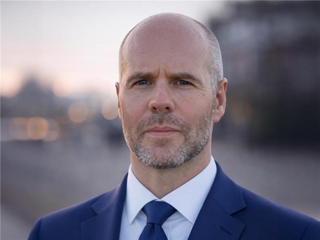 Headshot of Daniel Greenwood